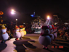 Disneyland Holiday Parade