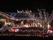 Another pretty nice displaay of lights.